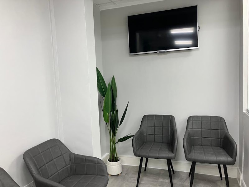 Euro Dental Care - photo 1