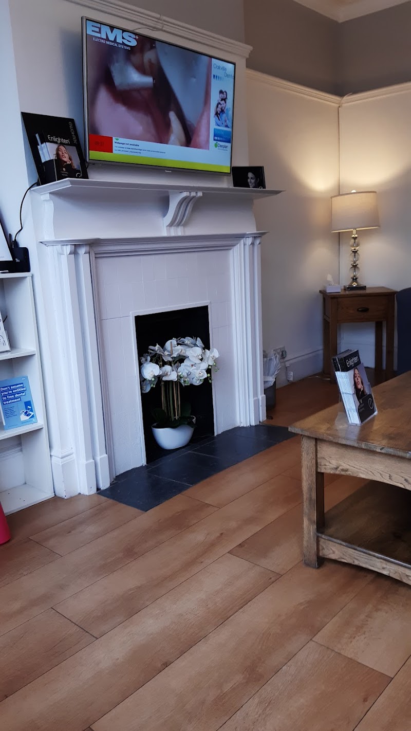 Oakville Dental Health Centre - photo 1